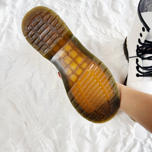 Dr. Martens 1460 Softy T Leather Lace Up Boots Size 8 New - Picture 12 of 14